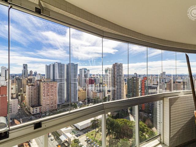 Apartamento para Alugar em Curitiba no bairro Batel