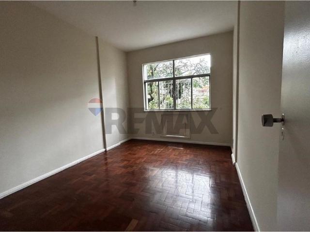 Apartamento Para Alugar Em Jardim Guanabara de 108.00 m² Com 3 Quartos, 1 Suite E 1 Garagem