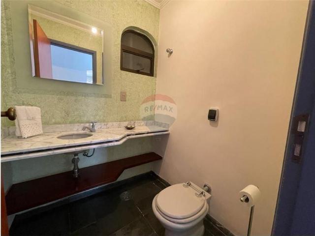 Apartamento para alugar em ótima localização, 227m2, com 4 dormitórios por R$ 7.950,00/mês Centro Atibaia/SP