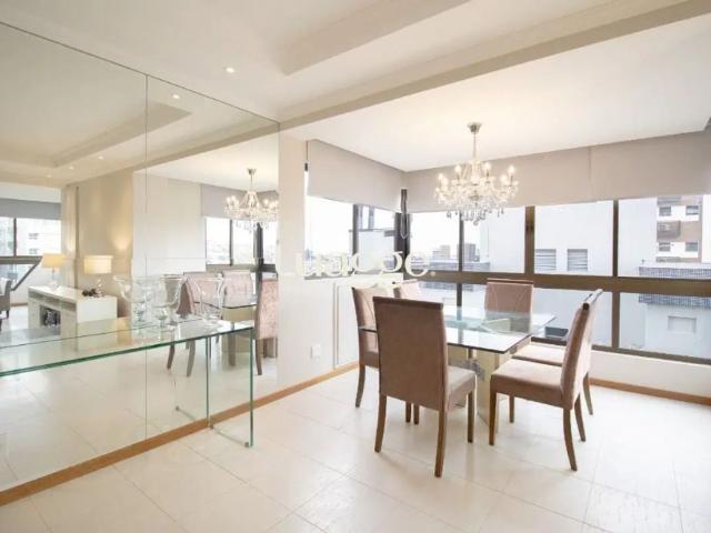 Apartamento para alugar no bairro Bela Vista em Porto Alegre