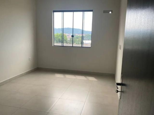 Apartamento para Alugar no bairro Serraria, em São José/SC