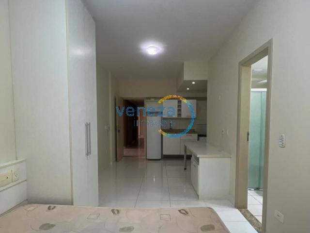 Apartamento para alugar no Ed. Beracá Home região Central de Londrina com 1 quarto. Mobiliado
