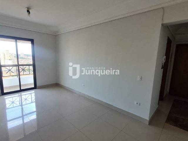 Apartamento para alugar no Edifício Novitália, 3 quartos, sendo 1 suíte, 2 vagas, no bairro Nova América em Piracicaba SP