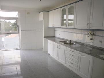 Apartamento, para arrendamento, Vila Nova de Gaia Mafamude