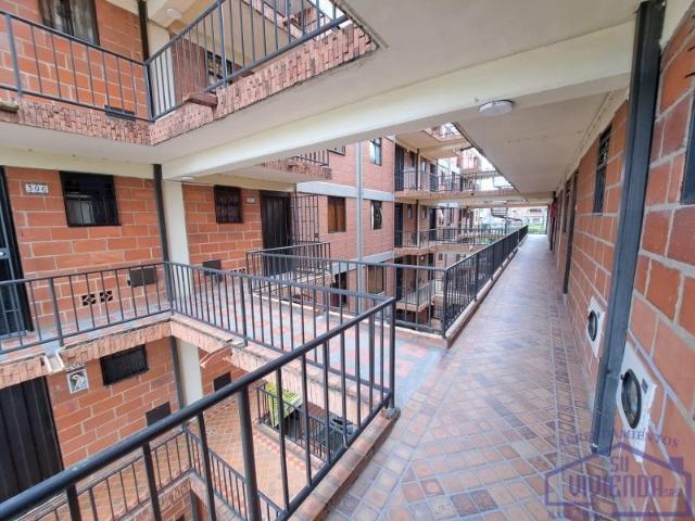 Apartamento para Arriendo, Código 9072