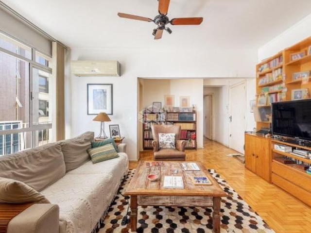 Apartamento para comprar no Moinhos de Vento com 3 quartos e 1 Vaga