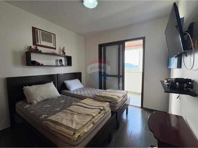 Apartamento para locação 4 quartos sendo 1 suíte Praia do Astúrias Guarujá