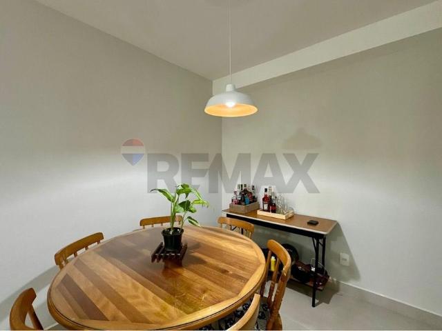 Apartamento para locação 2 quartos com sacada e garagem