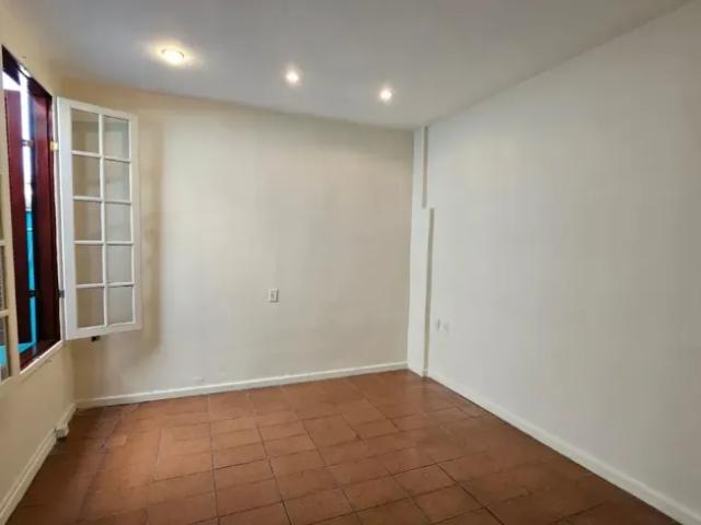 Apartamento para locação, com 70m², com 2 quartos no Centro de Barra do Piraí RJ
