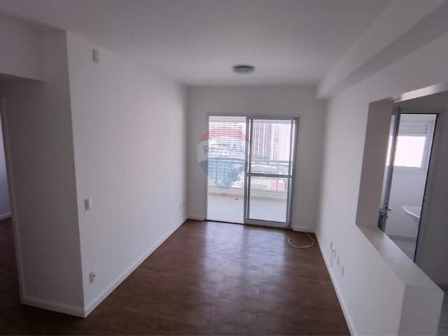 Apartamento para locação, de um quarto e uma vaga, no Jardim Santo Amaro