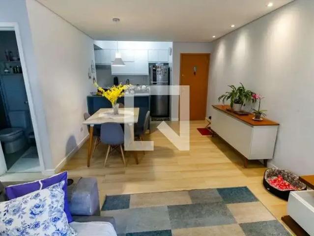 Apartamento para Locação em Taboão da Serra/SP Jardim Monte Alegre 2 Quartos
