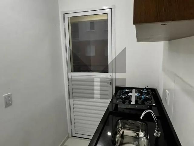 Apartamento para Locação em Taboão da Serra/SP Jardim Três Irmãos 2 Quartos