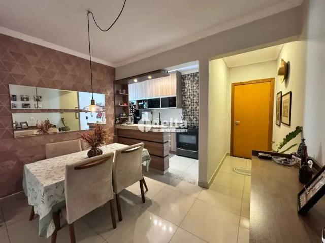 Apartamento para Locação em Uberlândia/MG Conjunto Segismundo Pereira 2 Quartos