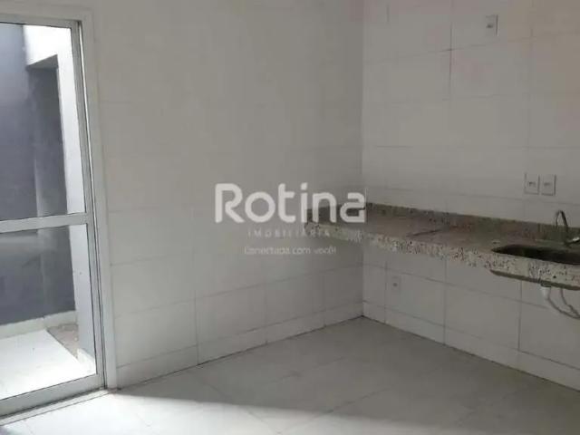 Apartamento para Locação em Uberlândia/MG Conjunto Segismundo Pereira 2 Quartos