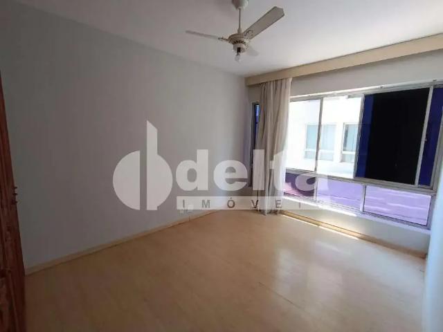 Apartamento para Locação em Uberlândia/MG Centro 7 Quartos