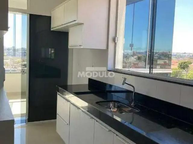 Apartamento para Locação em Uberlândia/MG Granada 3 Quartos