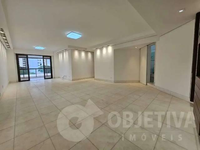 Apartamento para Locação em Uberlândia/MG Fundinho 4 Quartos