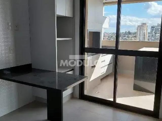 Apartamento para Locação em Uberlândia/MG Jardim Colina 3 Quartos