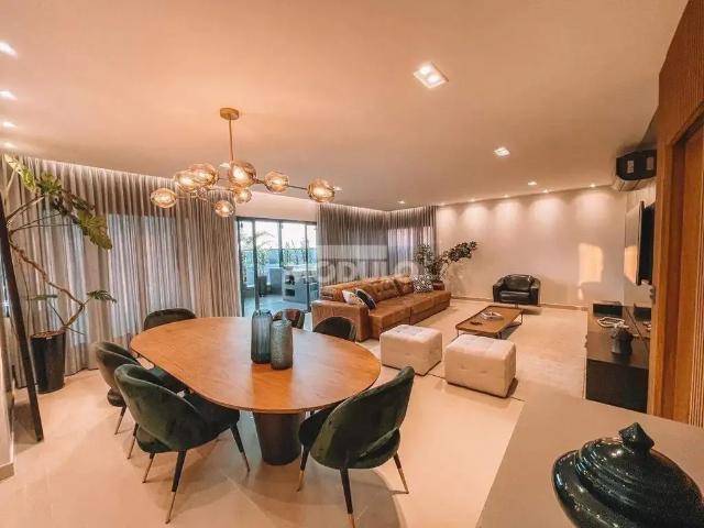 Apartamento para Locação em Uberlândia/MG Jardim Karaíba 4 Quartos