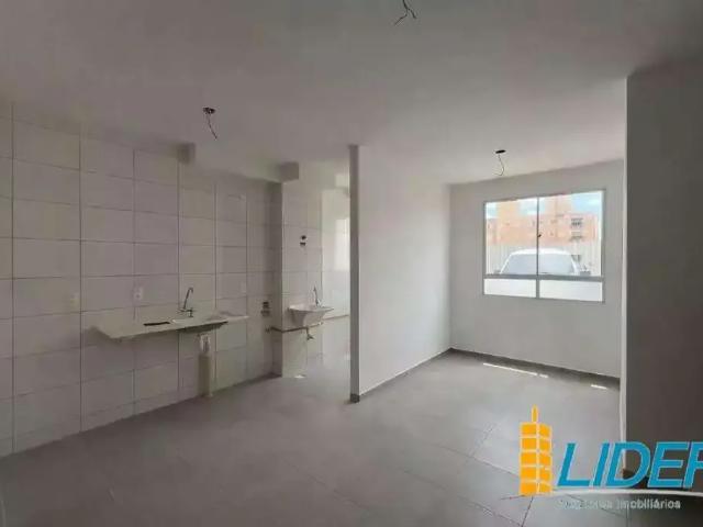 Apartamento para Locação em Uberlândia/MG Jardim Patrícia 2 Quartos
