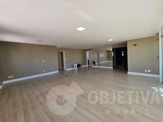 Apartamento para Locação em Uberlândia/MG Osvaldo Rezende 3 Quartos