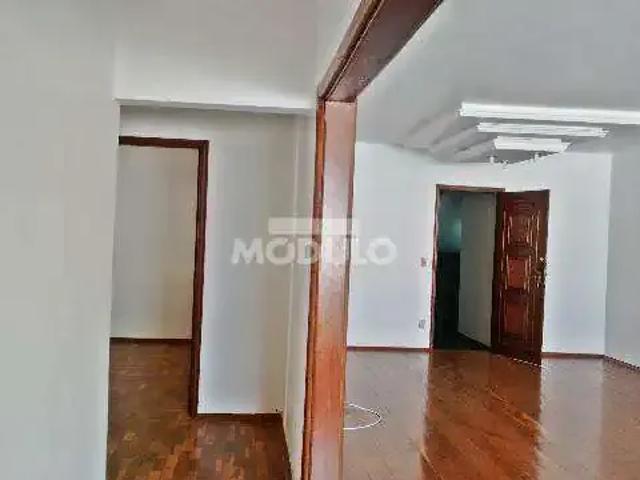 Apartamento para Locação em Uberlândia/MG Osvaldo Rezende 4 Quartos