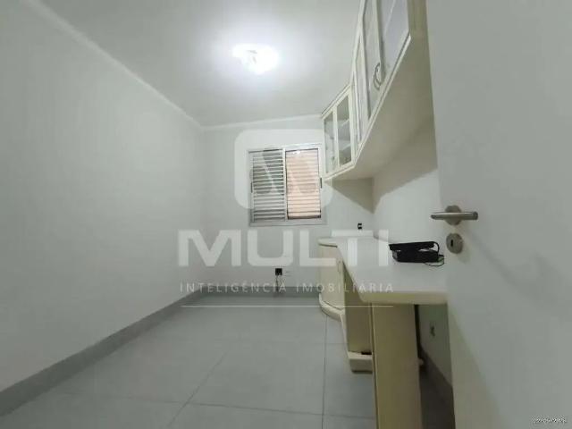Apartamento para Locação em Uberlândia/MG Martins 3 Quartos
