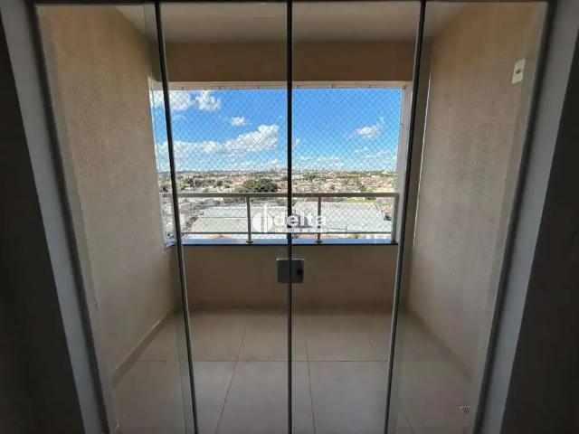 Apartamento para Locação em Uberlândia/MG Presidente Roosevelt 3 Quartos