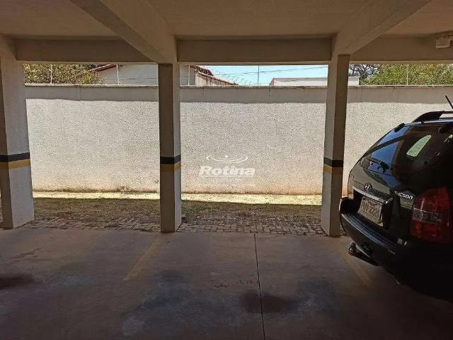 Apartamento para Locação em Uberlândia/MG Presidente Roosevelt 3 Quartos
