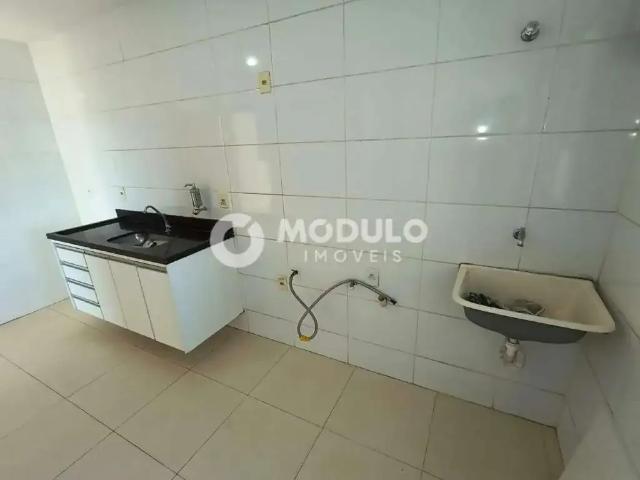 Apartamento para Locação em Uberlândia/MG Presidente Roosevelt 3 Quartos