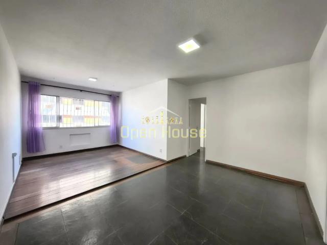 Apartamento para Locação em Volta Redonda/RJ São Geraldo 3 Quartos