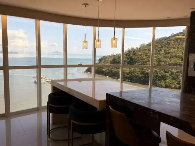 Apartamento para Locação em Balneário Camboriú/SC Barra Sul 4 Quartos