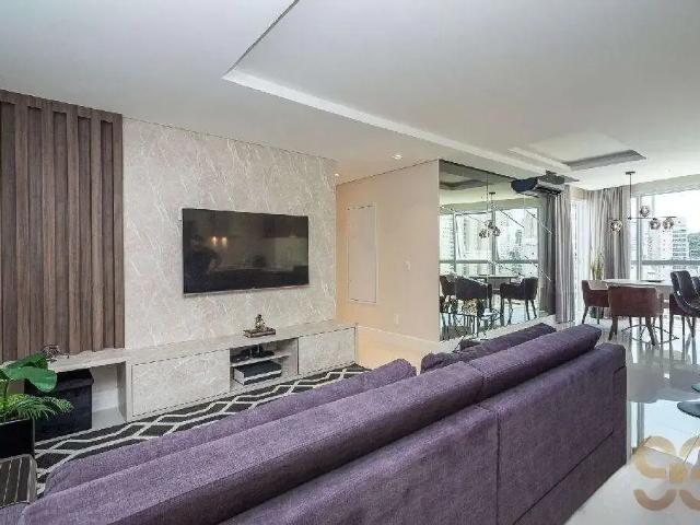 Apartamento para Locação em Balneário Camboriú/SC Centro 3 Quartos