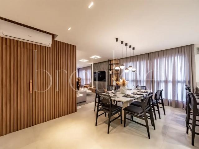 Apartamento para Locação em Balneário Camboriú/SC Centro 3 Quartos