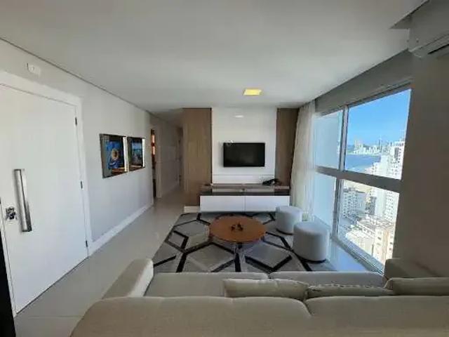 Apartamento para Locação em Balneário Camboriú/SC Centro 3 Quartos