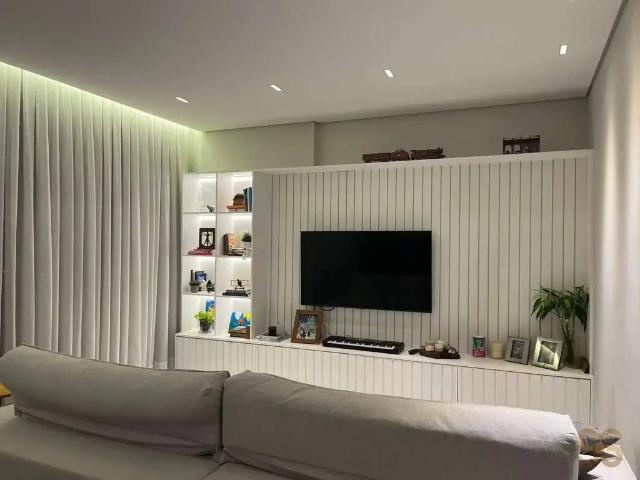 Apartamento para Locação em Balneário Camboriú/SC Centro 4 Quartos