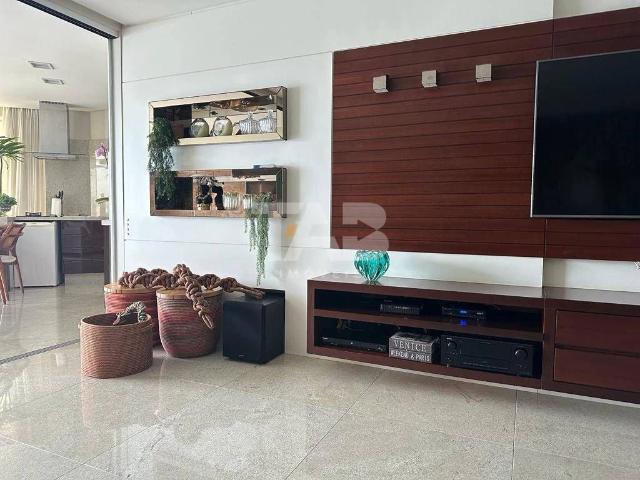 Apartamento para Locação em Balneário Camboriú/SC Centro 4 Quartos