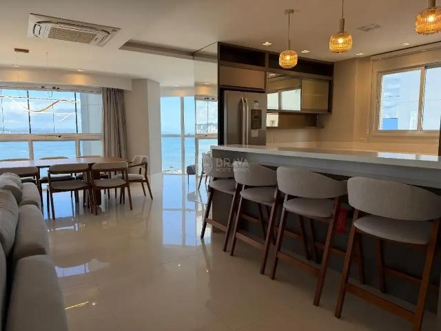 Apartamento para Locação em Balneário Camboriú/SC Centro 4 Quartos