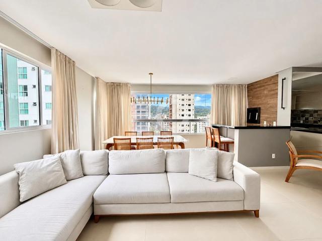 Apartamento para Locação em Balneário Camboriú/SC Pioneiros 3 Quartos