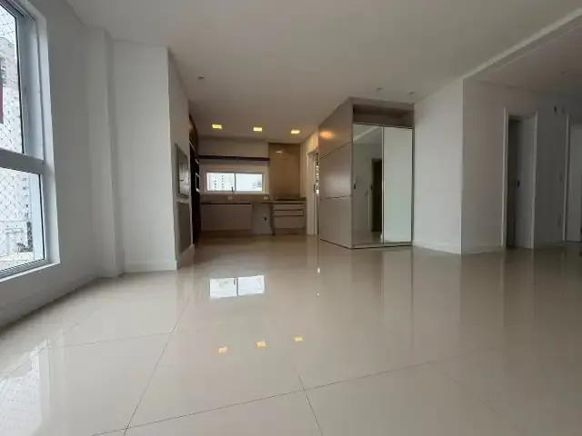 Apartamento para Locação em Balneário Camboriú/SC Pioneiros 3 Quartos