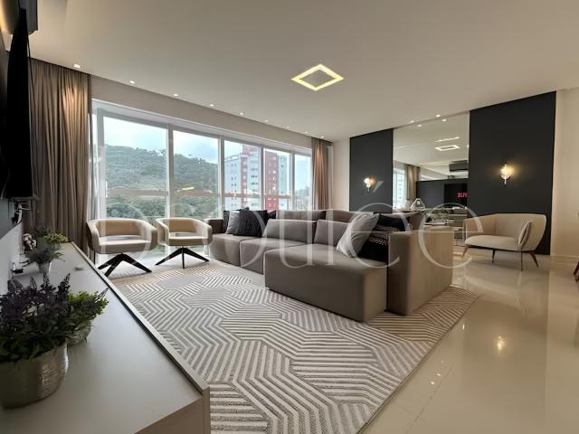 Apartamento para Locação em Balneário Camboriú/SC Pioneiros 4 Quartos