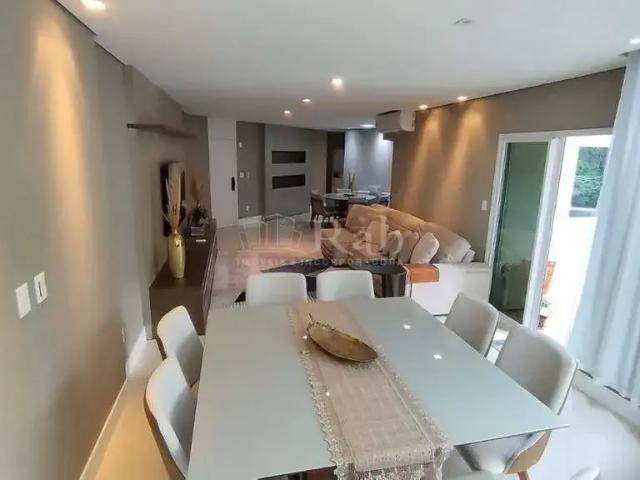 Apartamento para Locação em Balneário Camboriú/SC Pioneiros 4 Quartos