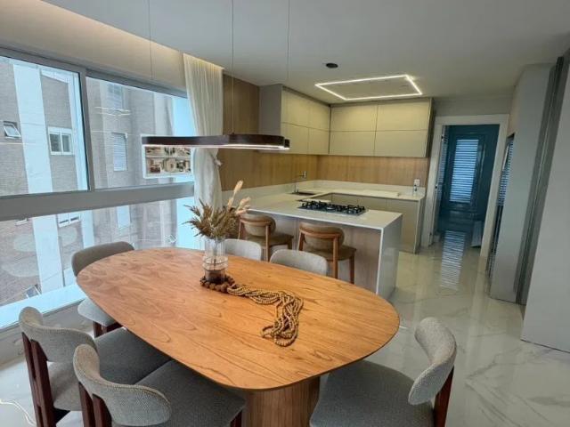 Apartamento para Locação em Balneário Camboriú/SC Pioneiros 4 Quartos