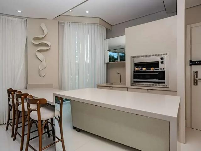 Apartamento para Locação em Balneário Camboriú/SC Praia Brava 4 Quartos