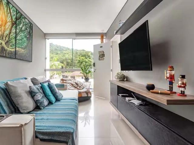 Apartamento para Locação em Balneário Camboriú/SC Praia dos Amores 2 Quartos