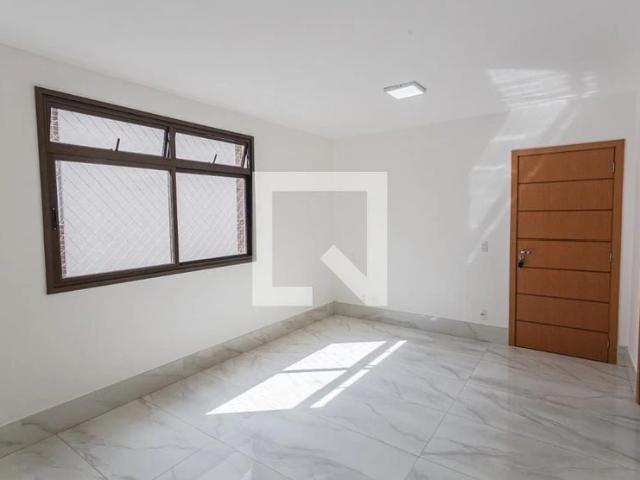 Apartamento para Locação em Belo Horizonte/MG Esplanada 3 Quartos