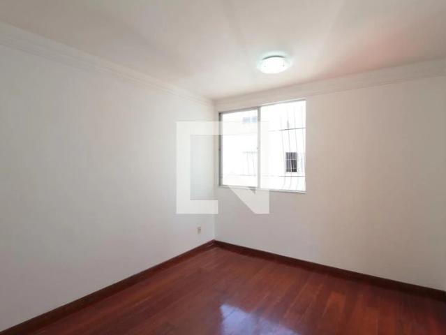 Apartamento para Locação em Belo Horizonte/MG Heliópolis 3 Quartos