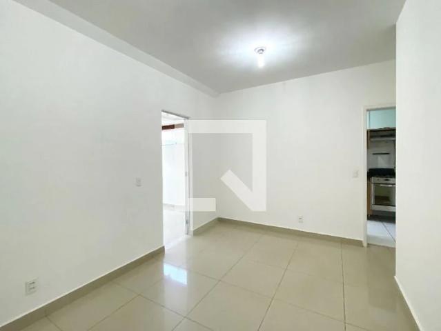 Apartamento para Locação em Belo Horizonte/MG Pompéia 2 Quartos