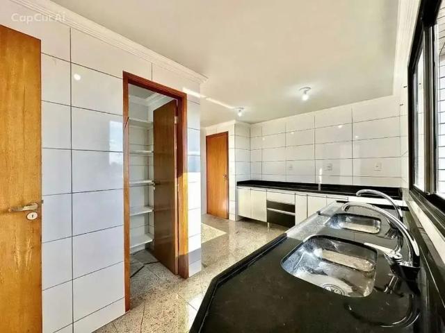 Apartamento para Locação em Belo Horizonte/MG Santa Amélia 5 Quartos