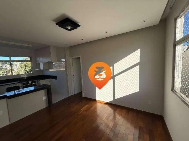 Apartamento para Locação em Belo Horizonte/MG Santa Tereza 3 Quartos
